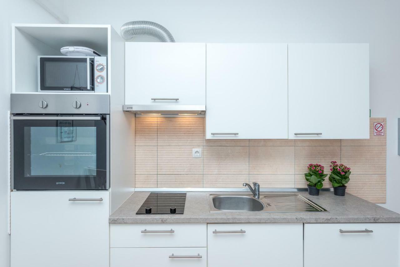 Apartment Fora *