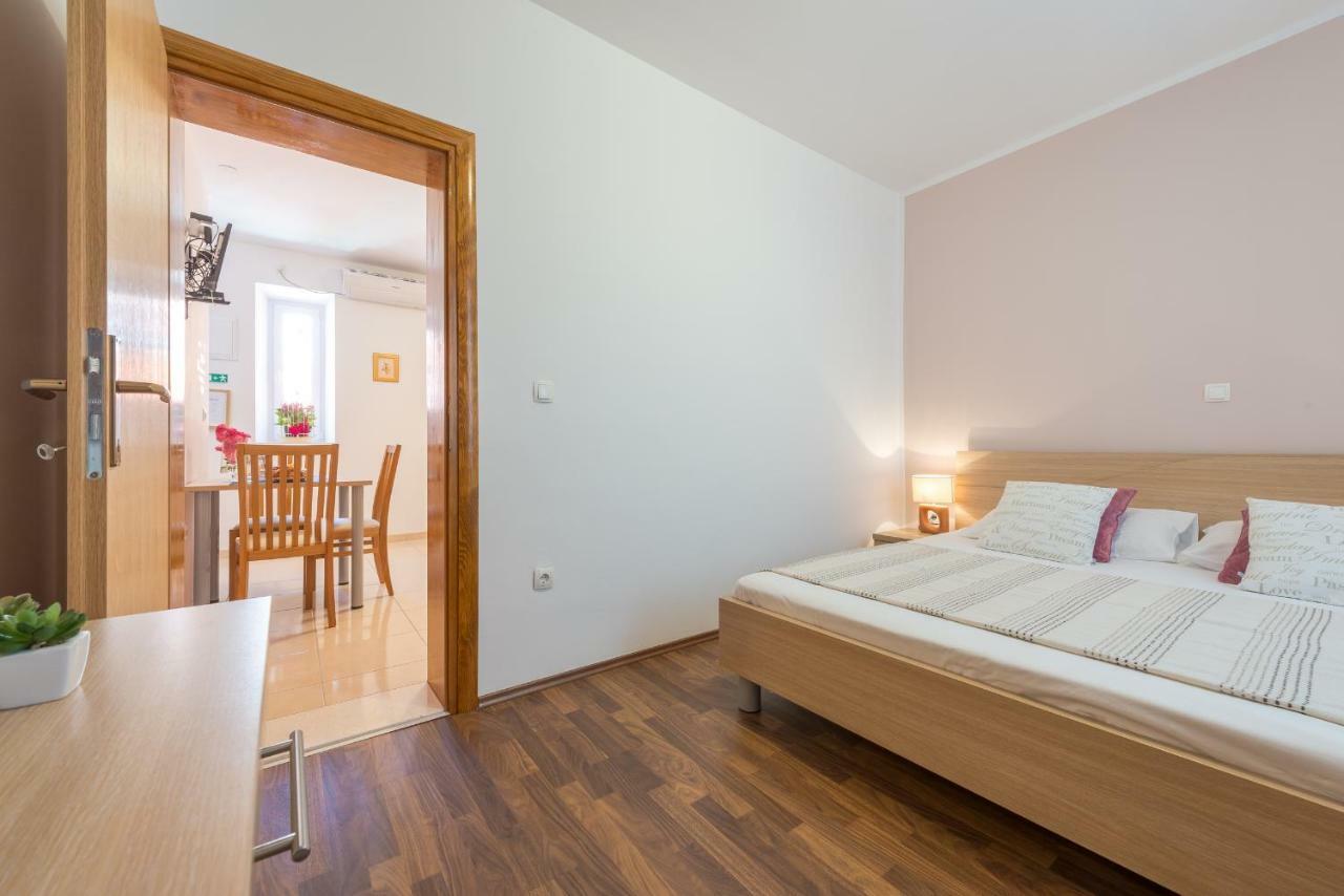 Fora Apartment