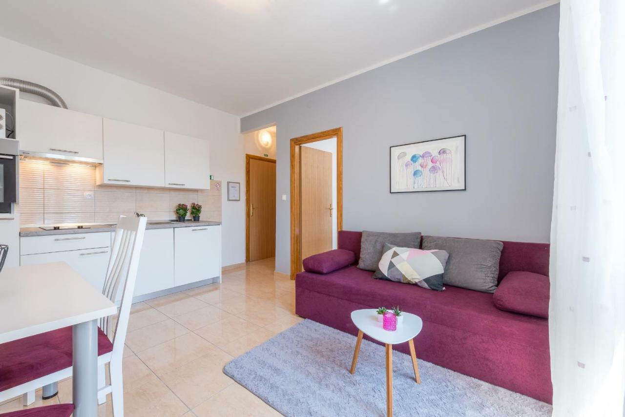 Fora Apartment *