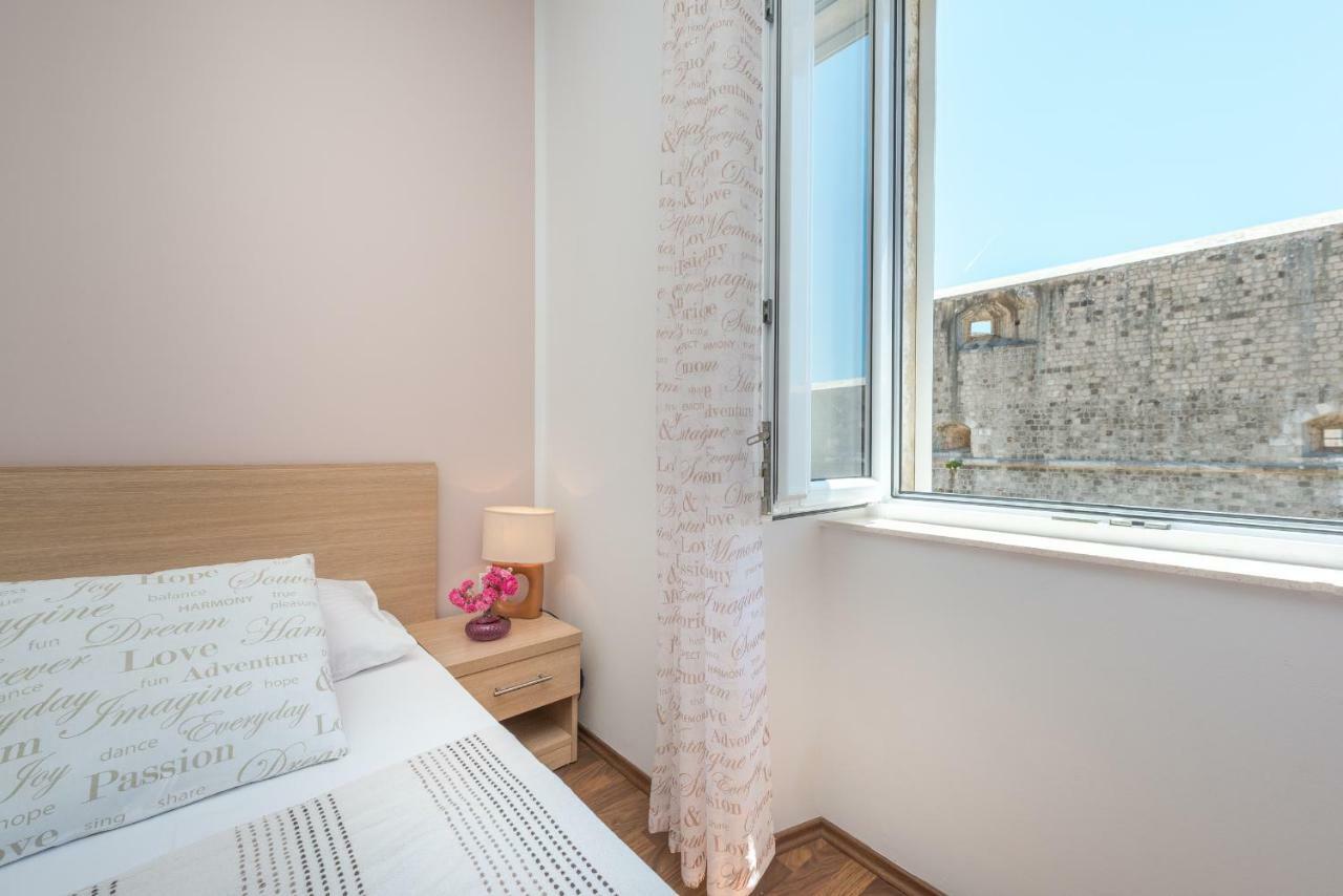 Fora Apartment *